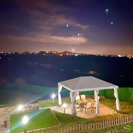 アパート Avala Sunset ベオグラード