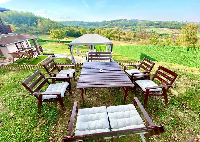 Avala Sunset アパート ベオグラード